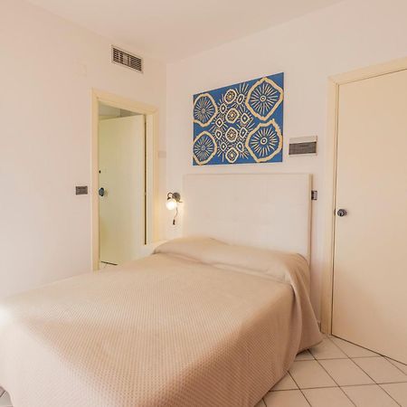 Hotel Paistos Paestum Buitenkant foto