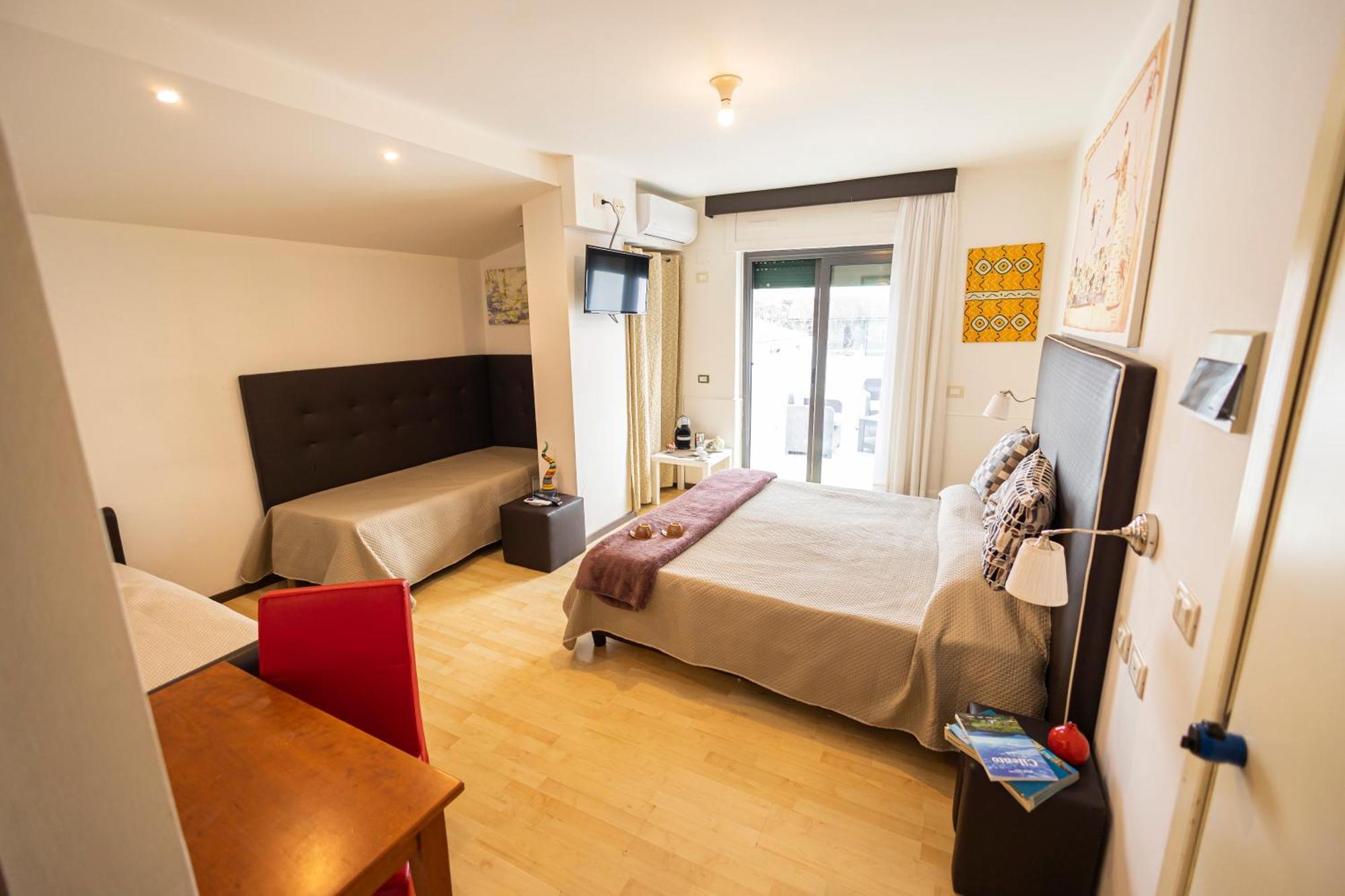 Hotel Paistos Paestum Buitenkant foto